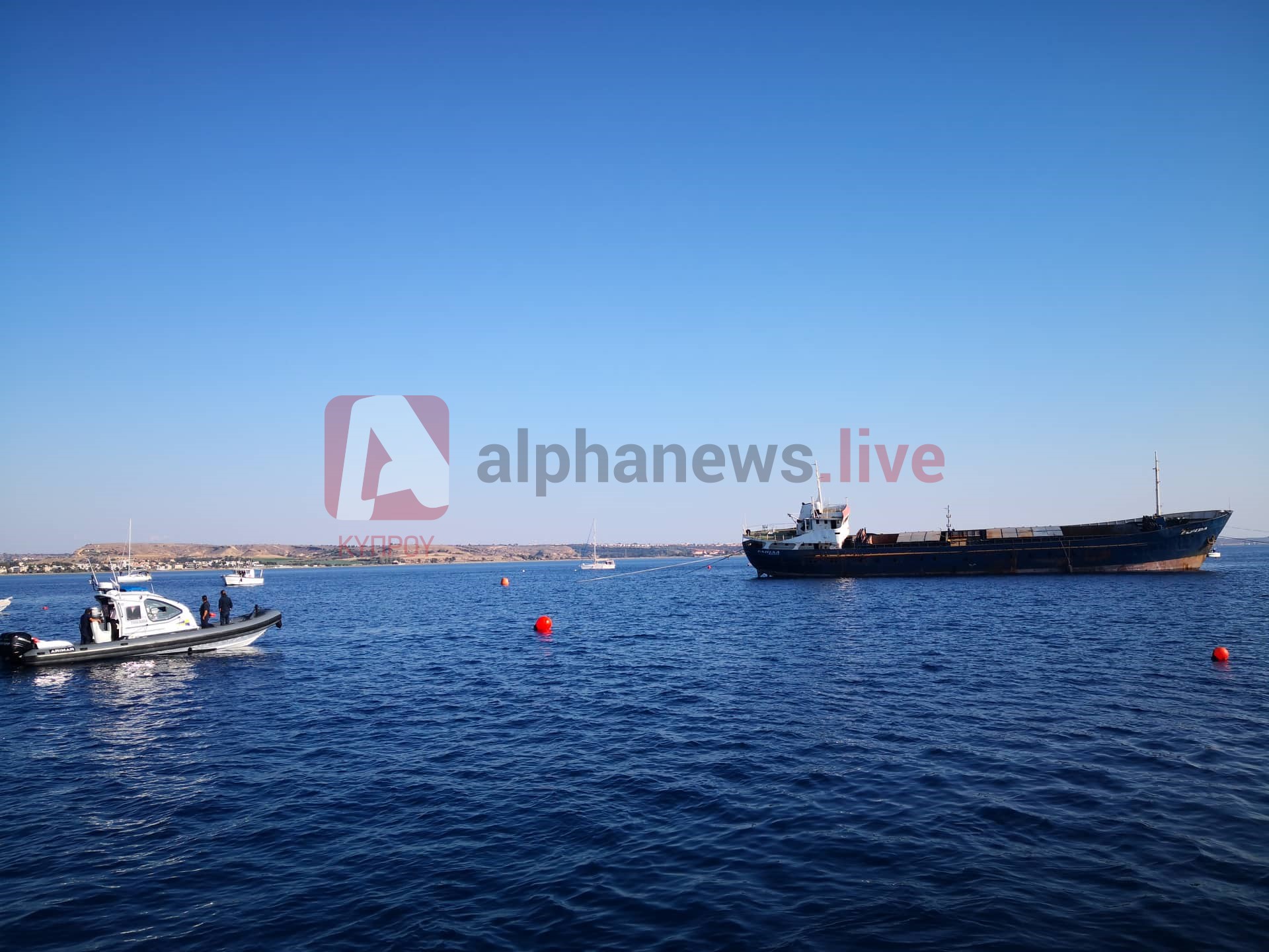 Βυθίζεται η "Ελπίδα" στη θάλασσα της Ορόκλινης (ΒΙΝΤΕΟ&ΦΩΤΟ)