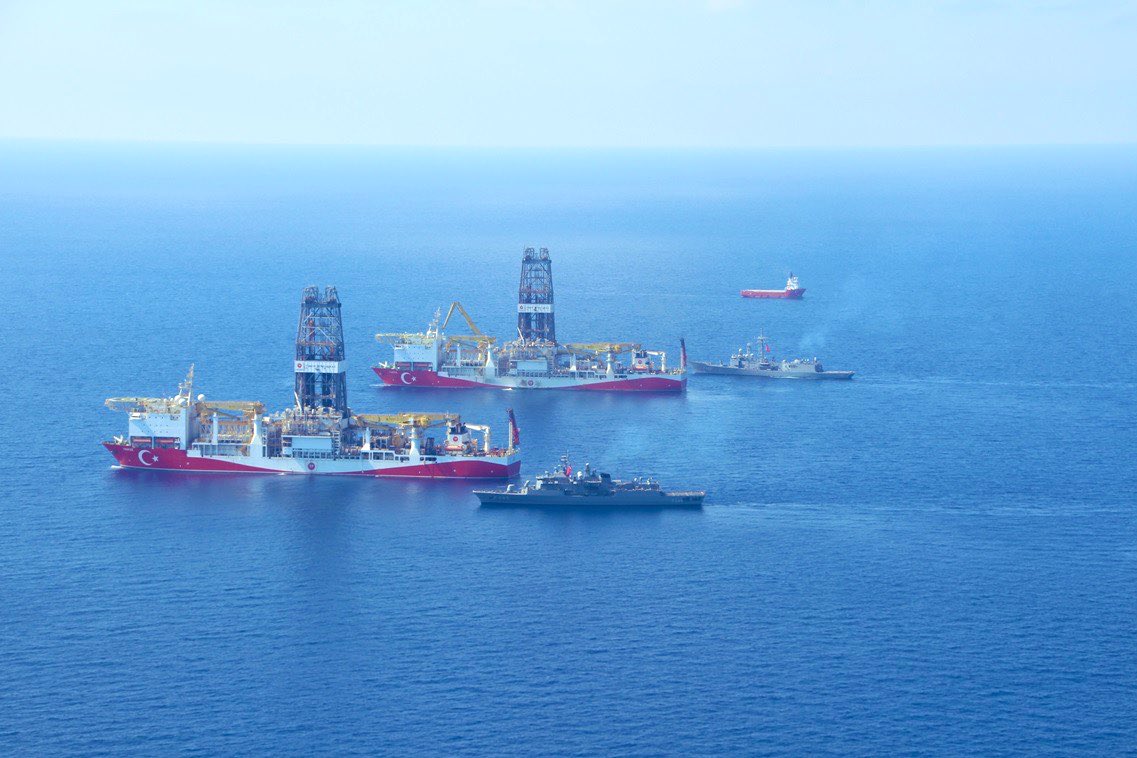 Αγοράζει και τρίτο γεωτρύπανο η Τουρκία, σύμφωνα με τη 'Γενί Σαφάκ'