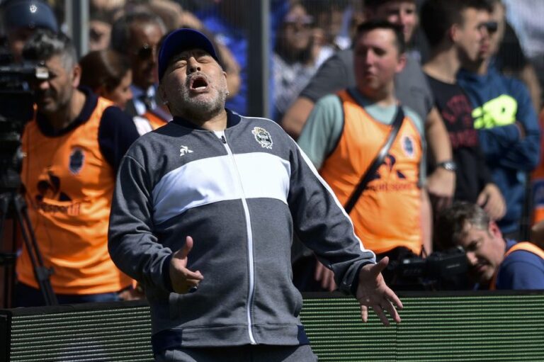 Κι όμως ο Μαραντόνα δήλωσε πως απήχθη από… εξωγήινους