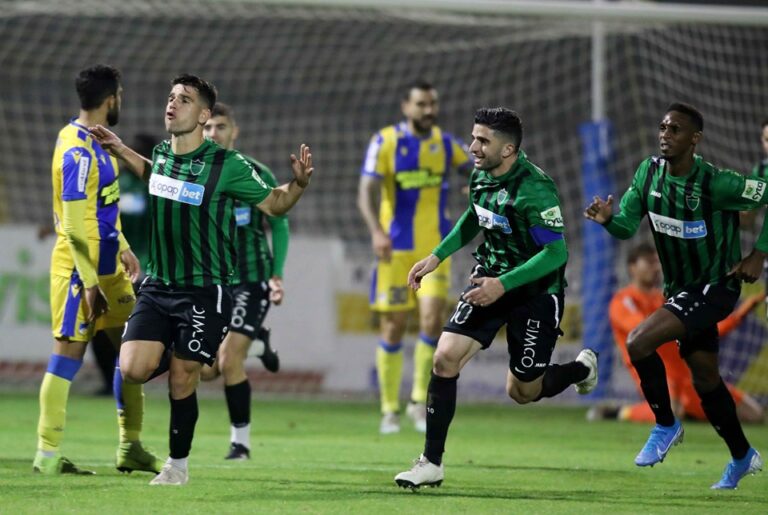 Ο Ολυμπιακός «ανάγκασε» τον ΑΠΟΕΛ στην πρώτη φετινή του ήττα (ΦΩΤΟ & ΒΙΝΤΕΟ)