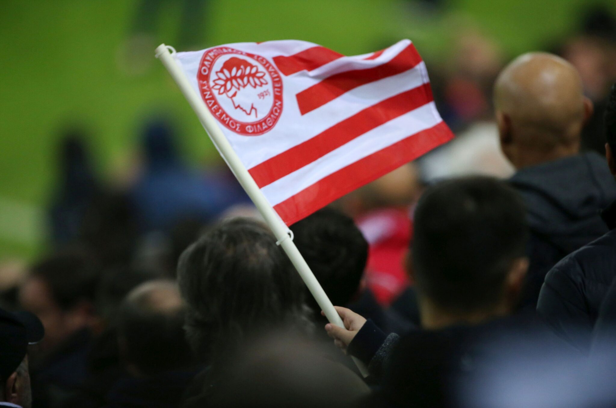 Κινδυνεύει με κεκλεισμένων των θυρών ο Ολυμπιακός