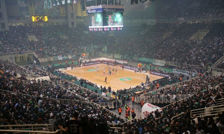 Ο πιστός οπαδός του Παναθηναϊκού από τη… Βαλένθια