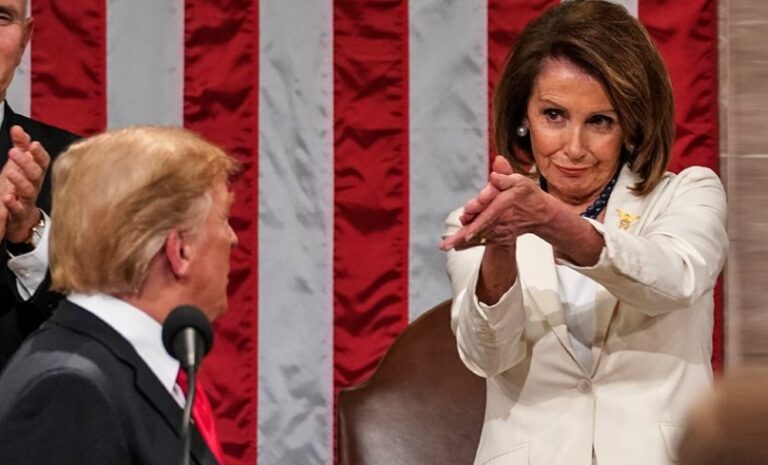 Την παραπομπή του Ντόναλντ Τραμπ σε δίκη ανακοίνωσε η Πελόσι (ΒΙΝΤΕΟ)