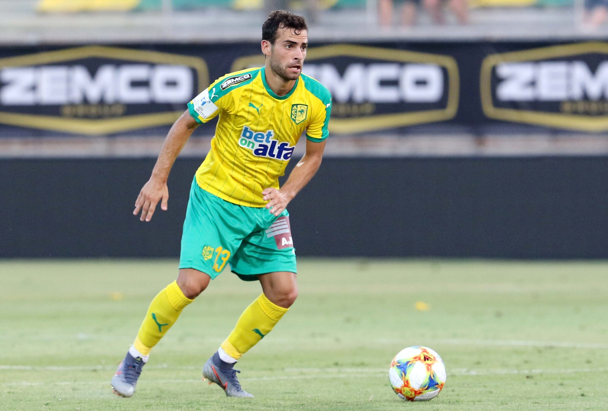 «Πρασινίζει» ο Χέφελ…