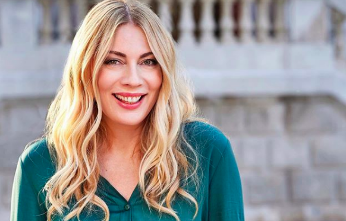 Σμαράγδα Καρύδη: Παρουσιάζει το εντυπωσιακό Χριστουγεννιάτικο δέντρο της (ΦΩΤΟ)