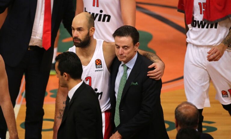 Έφυγαν αγκαλιά από το ΟΑΚΑ Πιτίνο και Σπανούλης (ΒΙΝΤΕΟ)