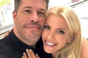 Χάρης & Αντελίνα Βαρθακούρη: Στόλισαν το Χριστουγεννιάτικό τους δέντρο (ΦΩΤΟ)