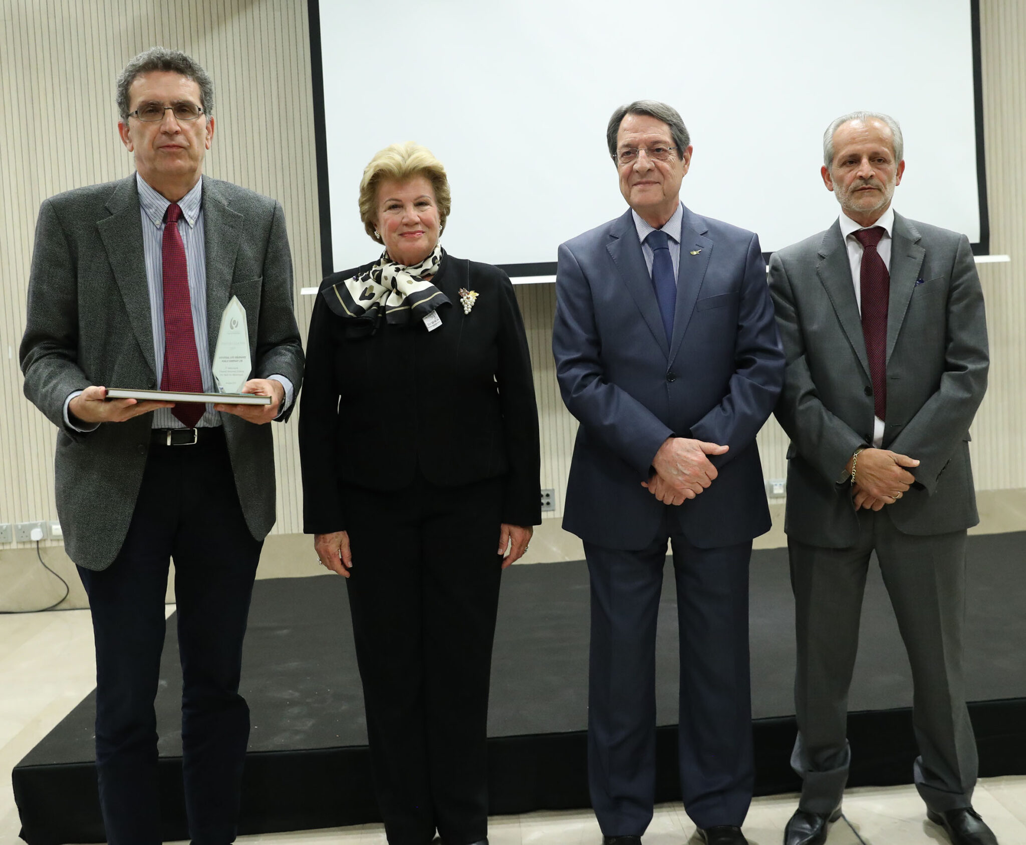 Τιμητική διάκριση για την Universal Life