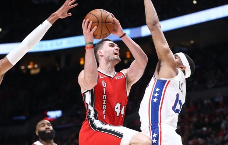 Υποκλίθηκε στον κόσμο του Παναθηναϊκού ο Μάριο Χεζόνια (ΒΙΝΤΕΟ)