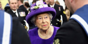 "Συναγερμός" στο Παλάτι: Ανησυχία για την υγεία της…Βασίλισσας Ελισάβετ