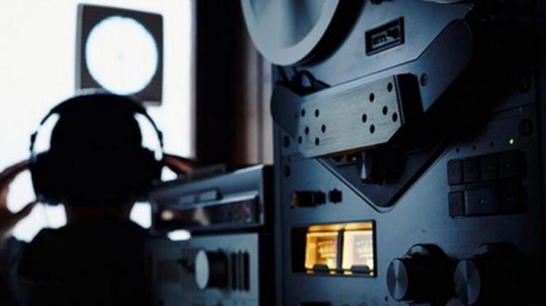 Οι επιφυλάξεις της Κυβέρνησης για το νόμο για τις παρακολουθήσεις τηλεφώνων