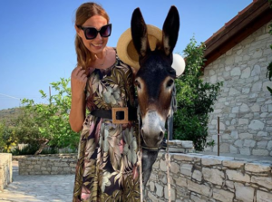 "Πίσω στα θρανία" η τραγουδίστρια η Στέλλα Γεωργιάδου – Μάθετε τι σπουδάζει