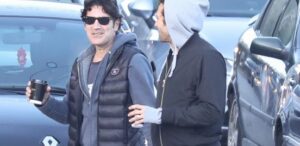 Χριστόφορος Παπακαλιάτης: Οι βόλτες με γνωστό ηθοποιό και οι χαλαρές στιγμές