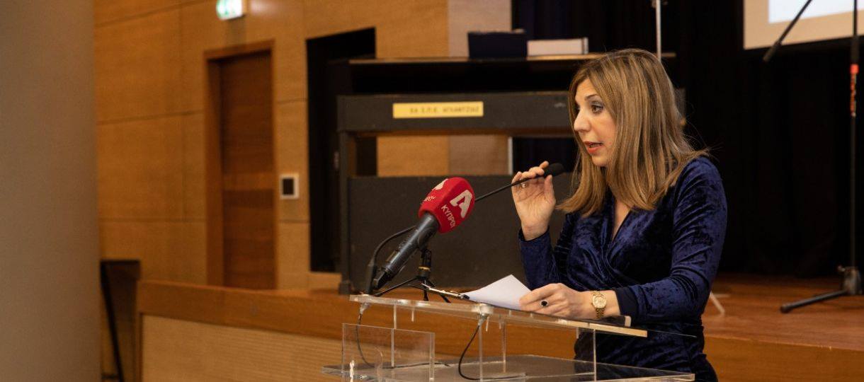 Όλα όσα έγιναν  στην παρουσίαση του βιβλίου της Ρένας Δημοσθένους (ΦΩΤΟ)