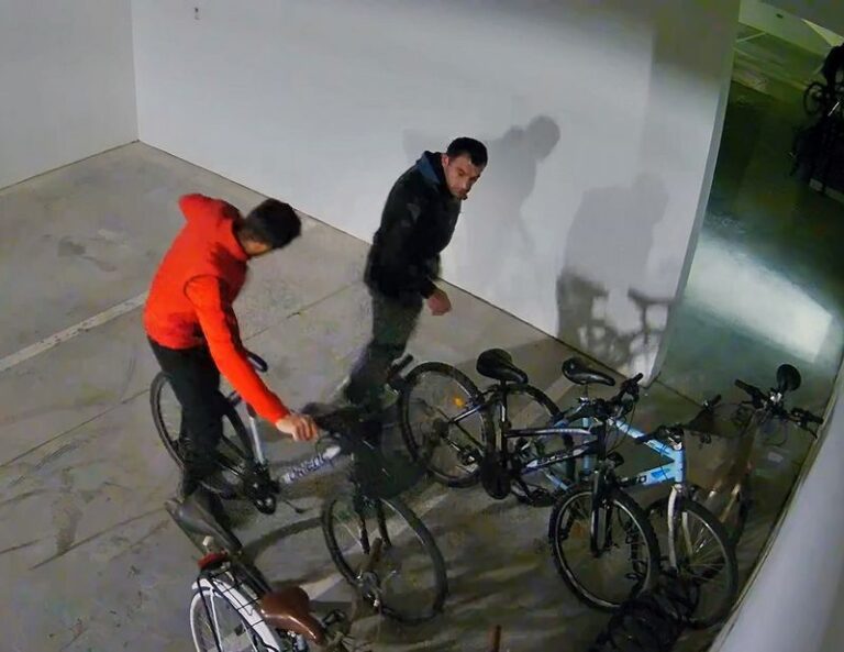 Αυτούς ψάχνει η Αστυνομία για κλοπή ποδηλάτων στη Λευκωσία (ΦΩΤΟ)