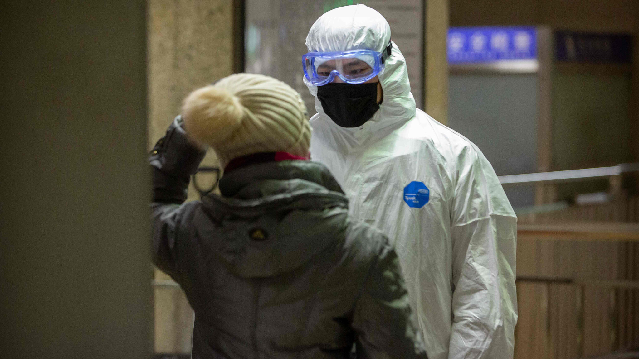 Παγκόσμια ανησυχία για τον κοροναϊό που εξαπλώθηκε και στην Ευρώπη (ΒΙΝΤΕΟ)