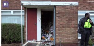 63χρονος βρέθηκε θαμμένος κάτω από τόνους σκουπιδιών (ΦΩΤΟ)