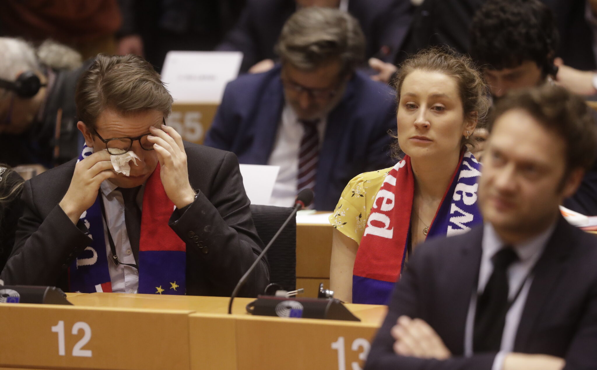 Μελαγχολία και συγκίνηση λίγο πριν το μεγάλο αντίο (ΦΩΤΟ)