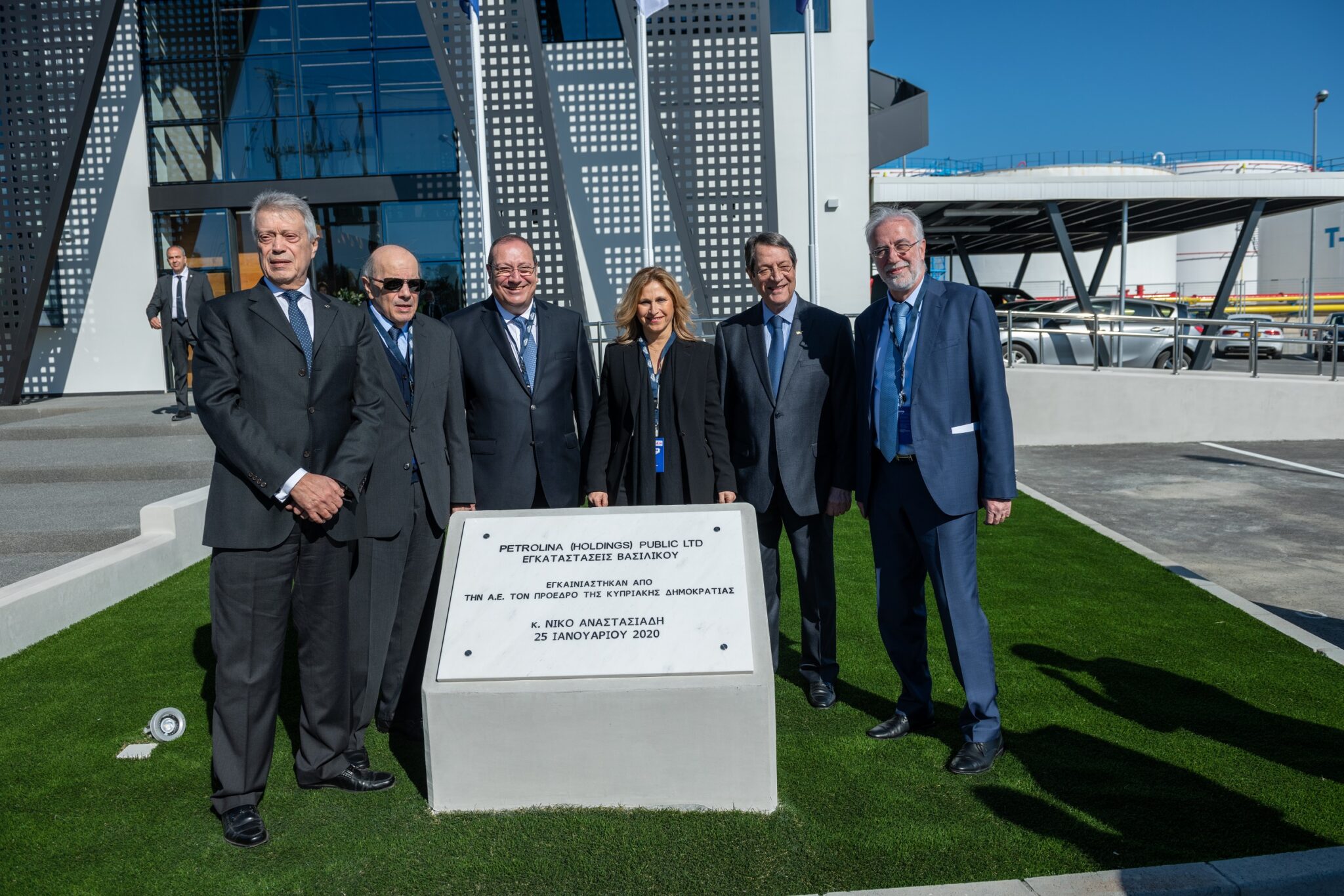 Εγκαινιάστηκε από τον Π.Δ το υπερσύγχρονο τερματικό της Πετρολίνα στο Βασιλικό