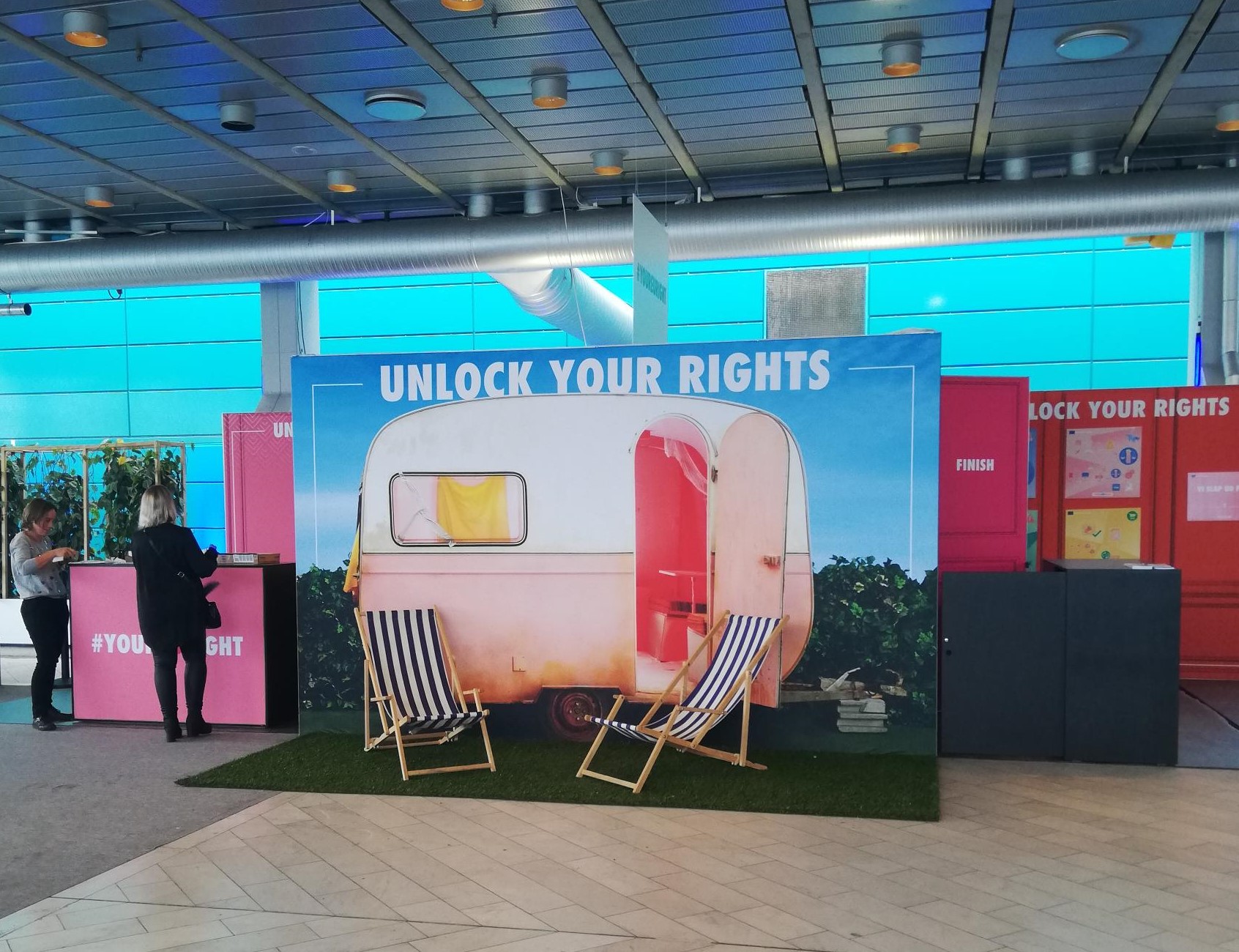 Τα δικαιώματα των καταναλωτών γίνονται παιχνίδι, με ένα πολύχρωμο Escape Room