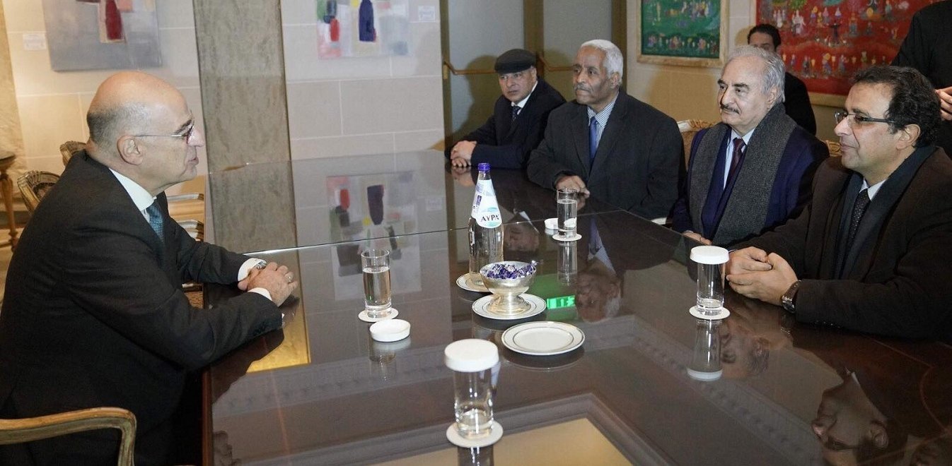 Συναντά Δένδια και Μητσοτάκη στην Αθήνα ο Χαφτάρ