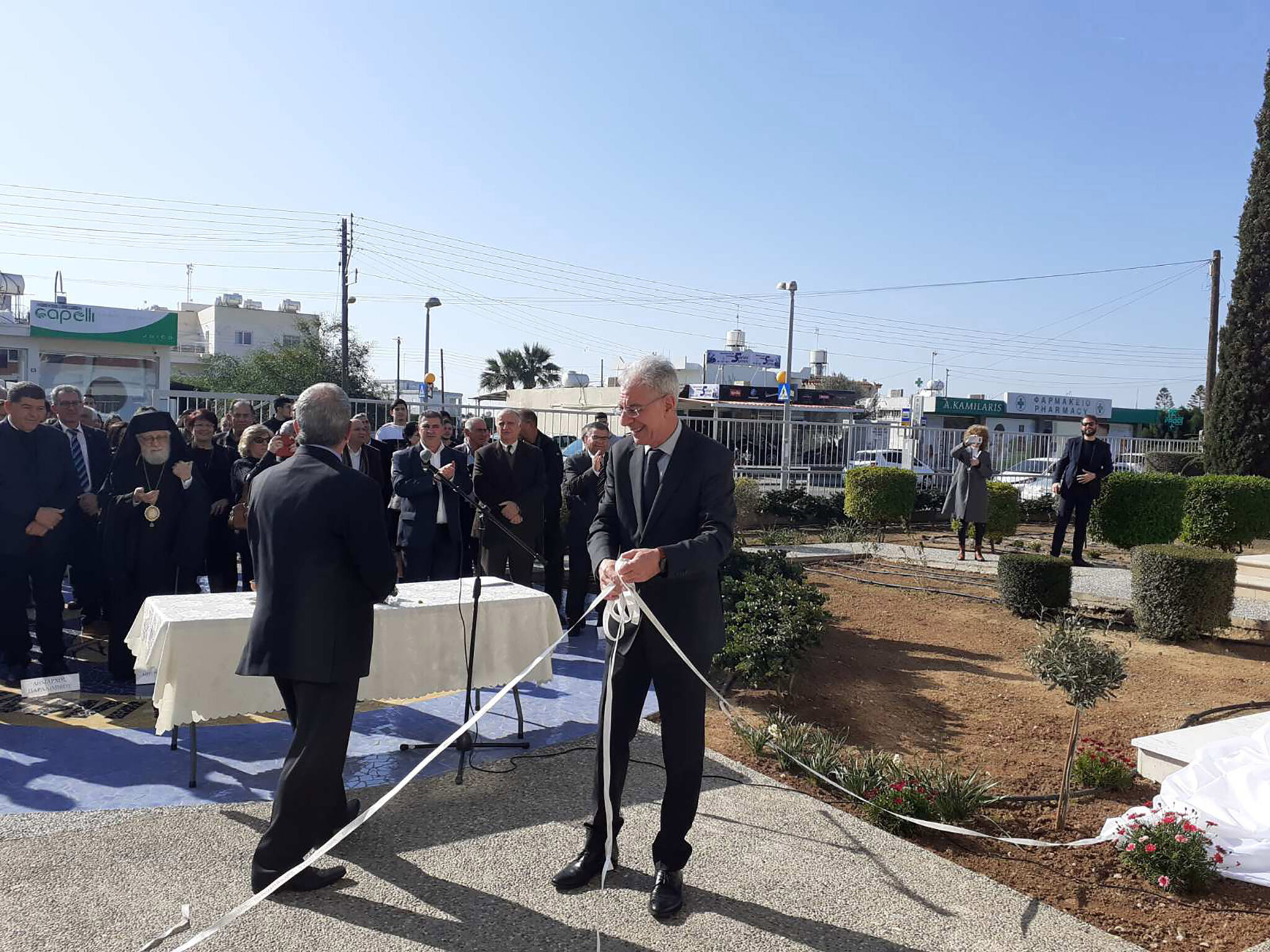 ΥΠΠΑΝ: Έκανε τα αποκαλυπτήρια των προτομών των Βασίλη Μιχαηλίδη και Κώστα Μόντη