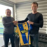 Επίσημο: Και με τη… βούλα στον ΑΠΟΕΛ ο Σιγκούρνταρσον