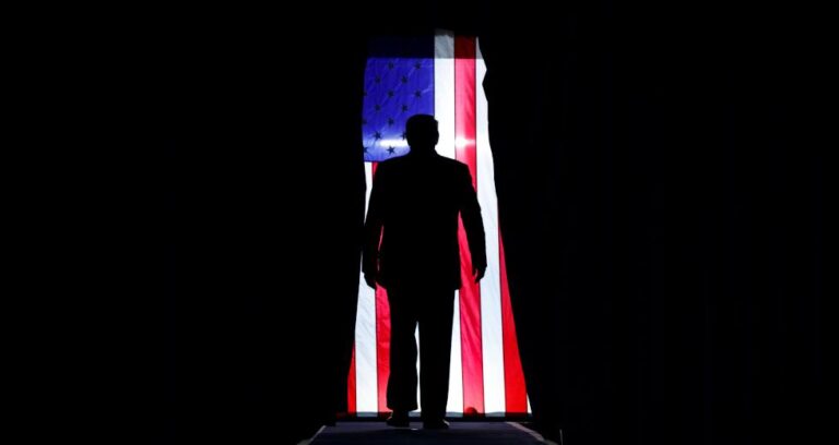 Στην αντεπίθεση ο Τραμπ: "Κλειδώσαμε" 52 στόχους στο Ιράν