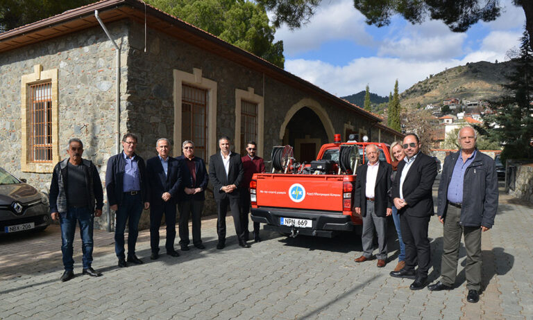 2ο πυροσβεστικό όχημα παραδίδει η ΑΗΚ