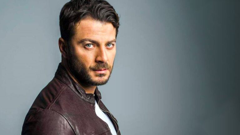 Ο Γιώργος Αγγελόπουλος ξαγρυπνά και μοιράζει…άρτο και φαγητό στους πιστούς