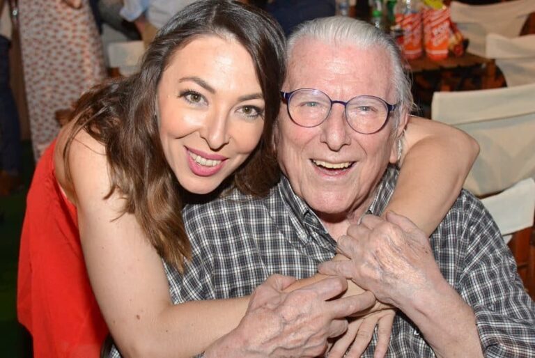 Το άγνωστο ιδιόχειρο μήνυμα του Κώστα Βουτσά που συγκινεί (ΦΩΤΟ)