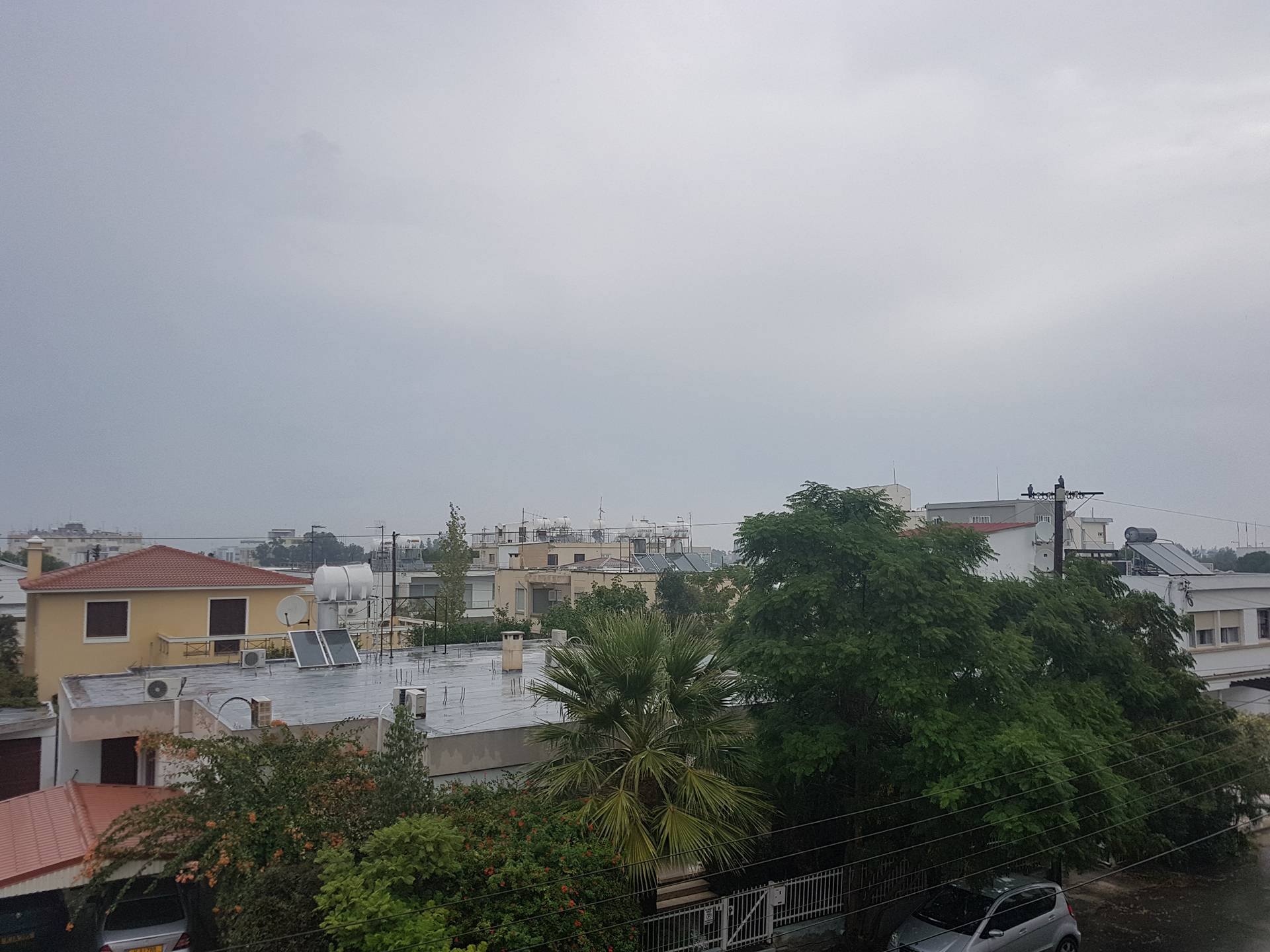 Καταιγίδες και βροχές στο σημερινό μενού του καιρού