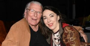 "Ράκος" η Αλίκη Κατσαβού στη κηδεία του Κώστα Βουτσά (ΦΩΤΟ)