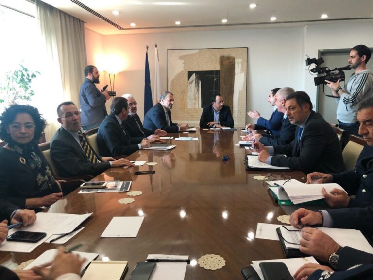 Ενισχύονται με προσωπικό τα οδοφράγματα υπό τον φόβο εμφάνισης του κορωνοϊού