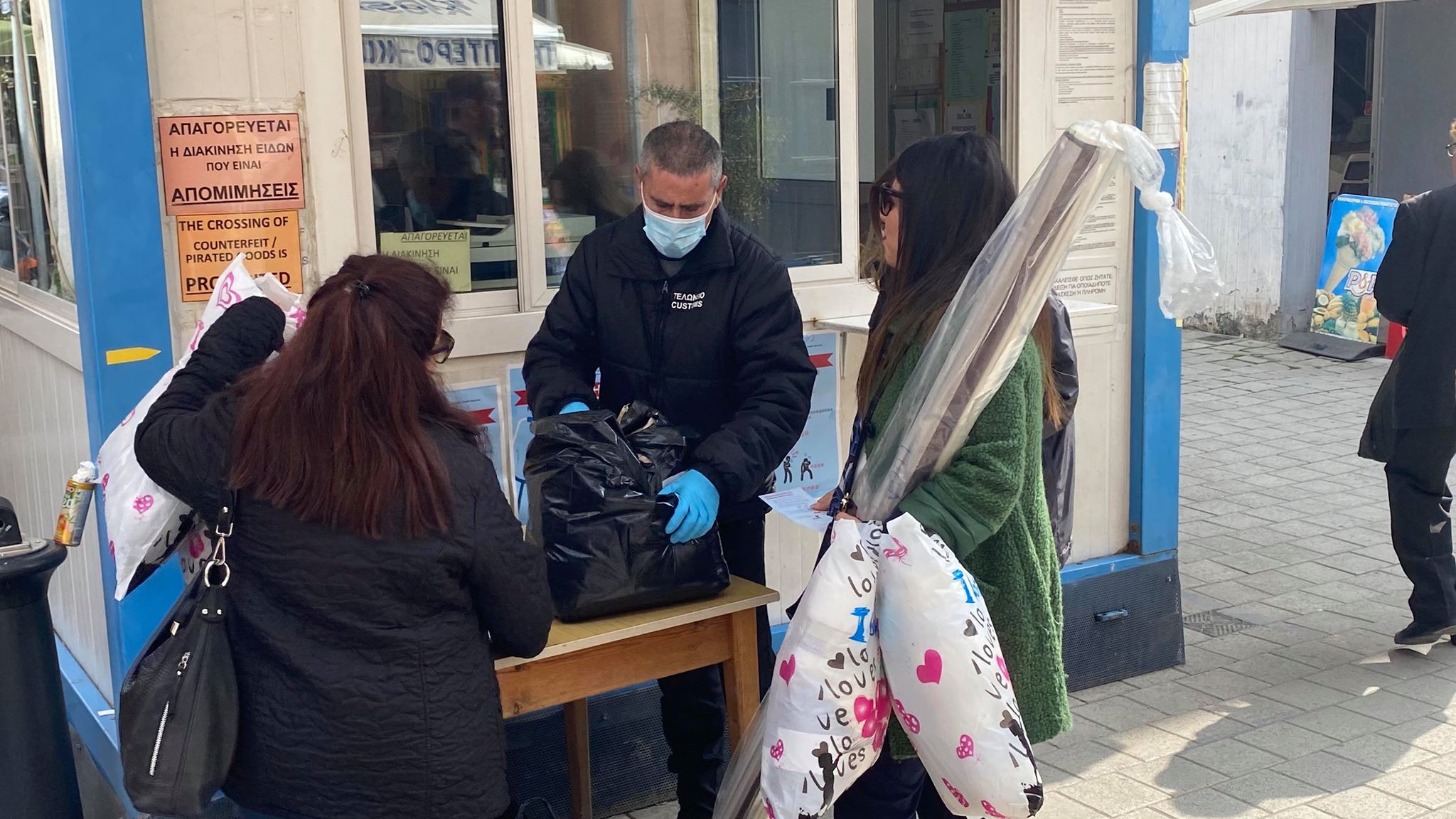 Το σκεπτικό πίσω από το κλείσιμο οδοφραγμάτων για τον κορωνοϊό