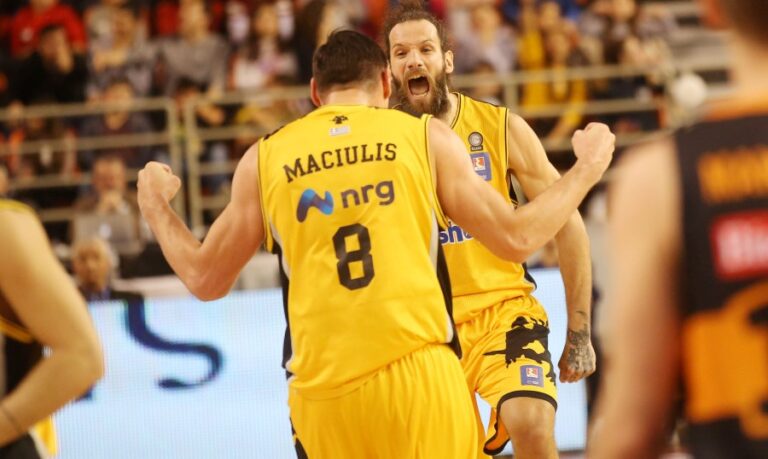 Τελικός… θρίλερ και κούπα για την ΑΕΚ