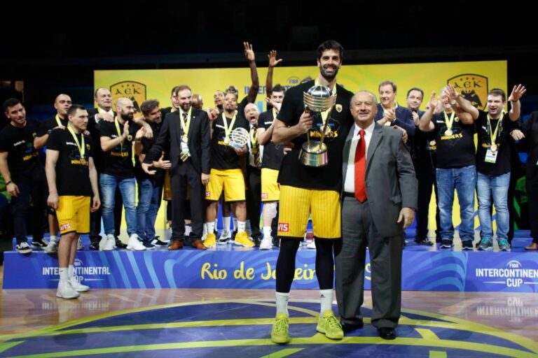 Ένας χρόνος από την… παγκόσμια κούπα της ΑΕΚ