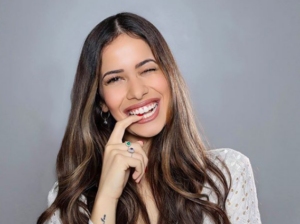 Μεγάλη αλλαγή για τη Μαρία Κορτζιά: Έκοψε τα μαλλιά της…καρέ (ΦΩΤΟ)