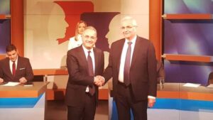 Muppet show, τεχνητή πόλωση και διαπλεκόμενα σκάνδαλα στο debate Αβέρωφ-Άντρου