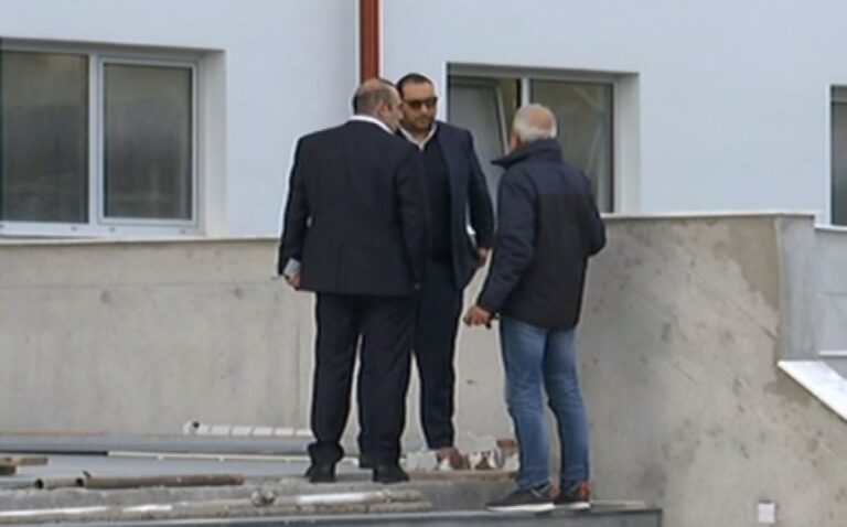 Τελεσίγραφο Καρούσου για την παράδοση της νέας πτέρυγας του ΓΝ Λάρνακας (ΒΙΝΤΕΟ)