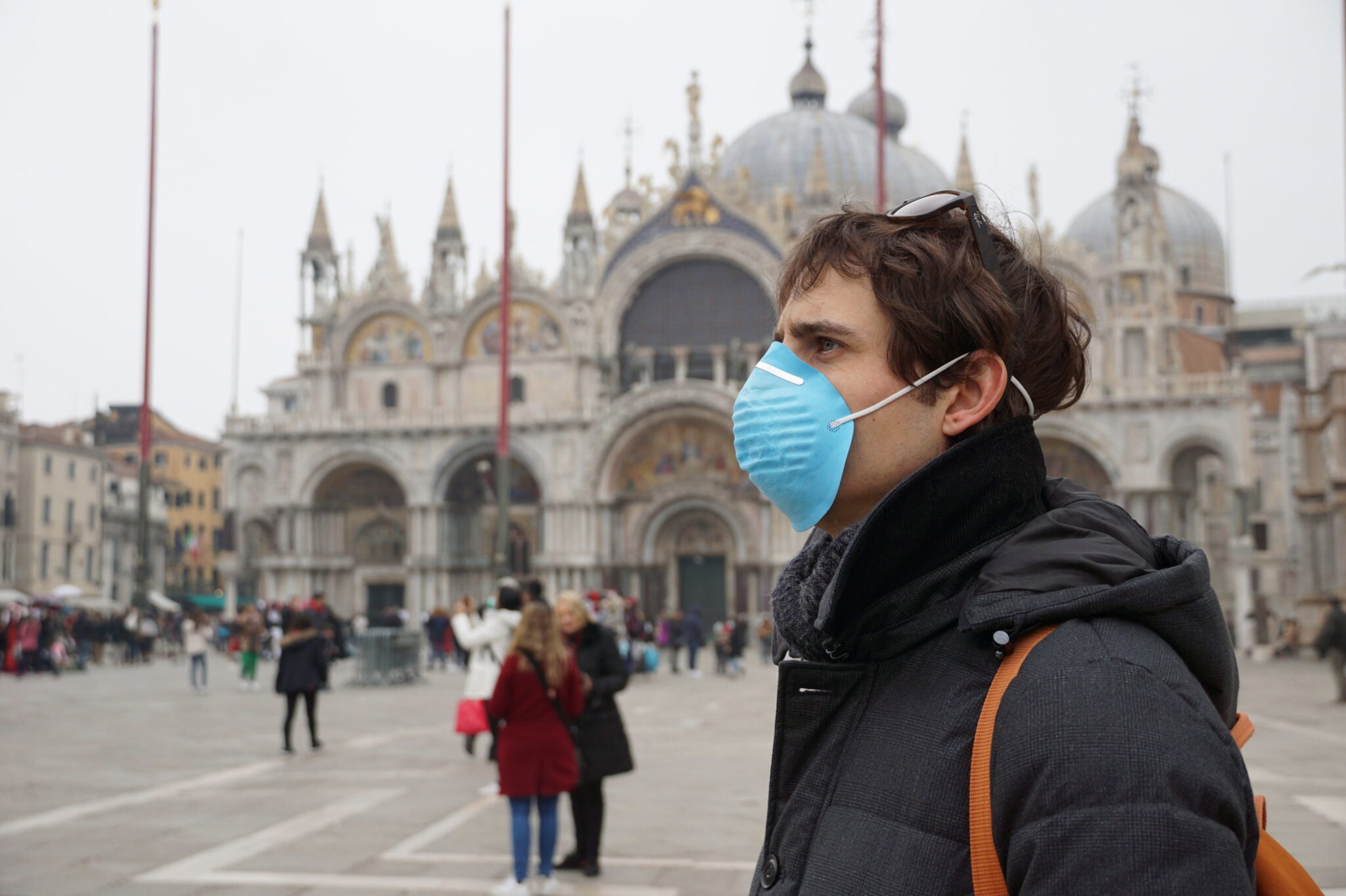 Τρόμος στην Ιταλία: Τα 7 θύματα του κορωνοϊού και η κατάσταση στη χώρα (BINTEO)