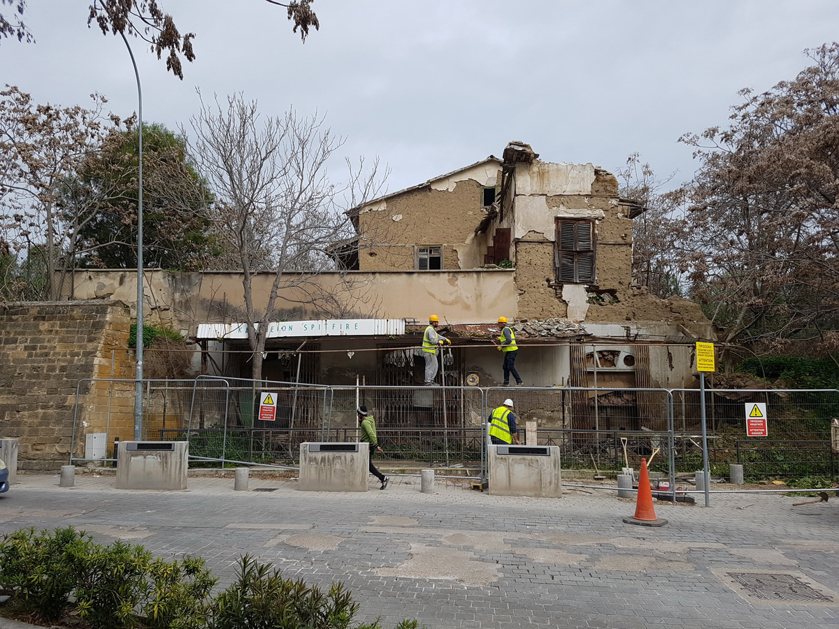 Ένταση μεταξύ Τούρκων και υπαλλήλων του Δήμου Λευκωσίας στο "Spitfire" (ΦΩΤΟ)