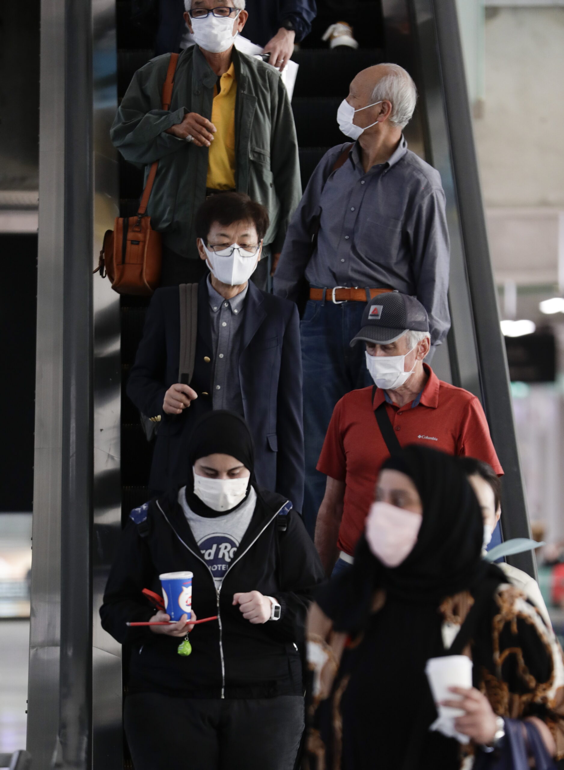 Αγγίζουν τους 500 οι νεκροί από τον κορωνοϊό