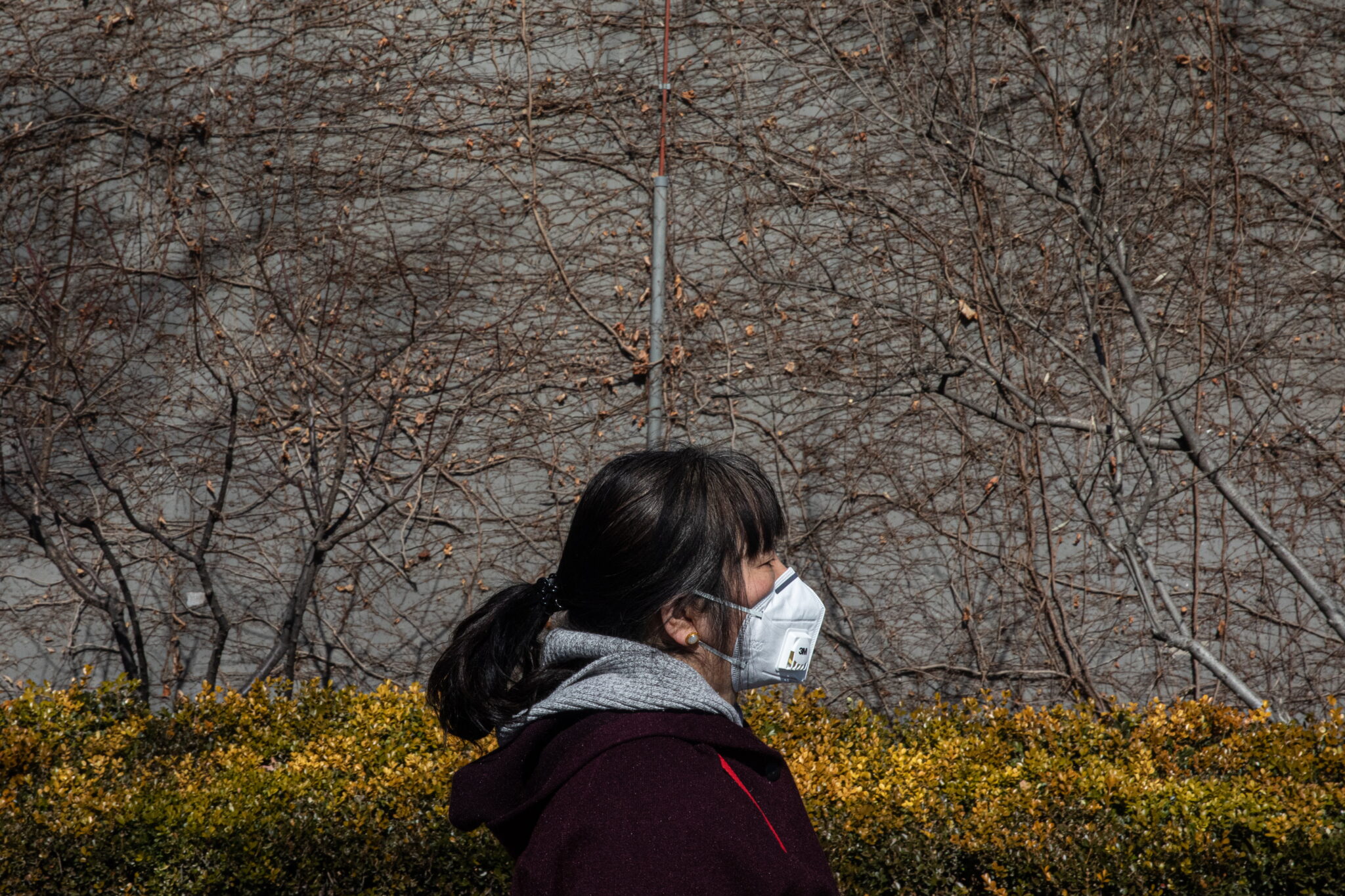 Πώς μεταδίδεται ο νέος κορωνοϊός και πόσο επικίνδυνος είναι τελικά;