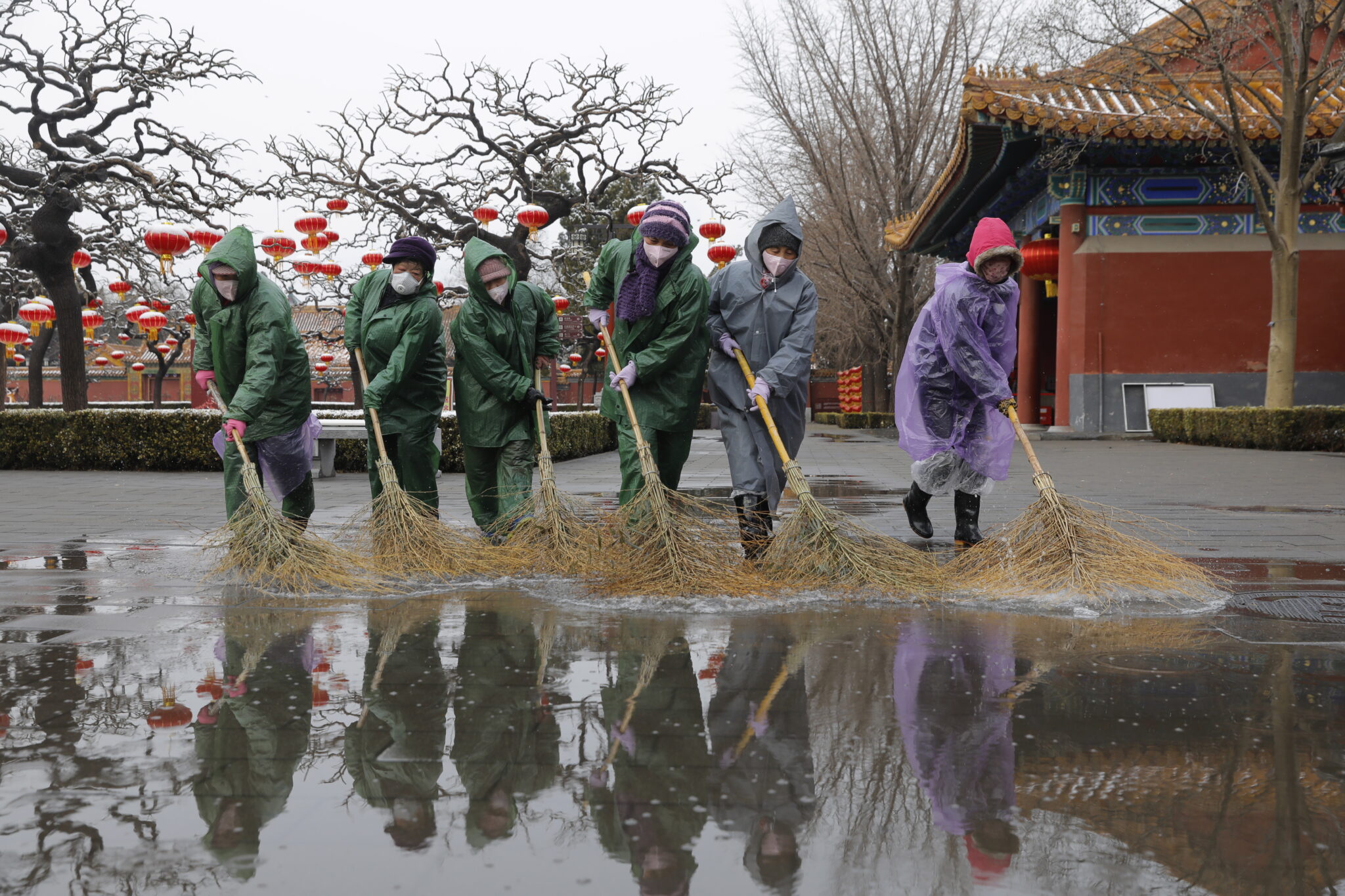 Όσοι αρνούνται να απομονώνονται για τον περιορισμό του κορωνοϊού θα τιμωρούνται