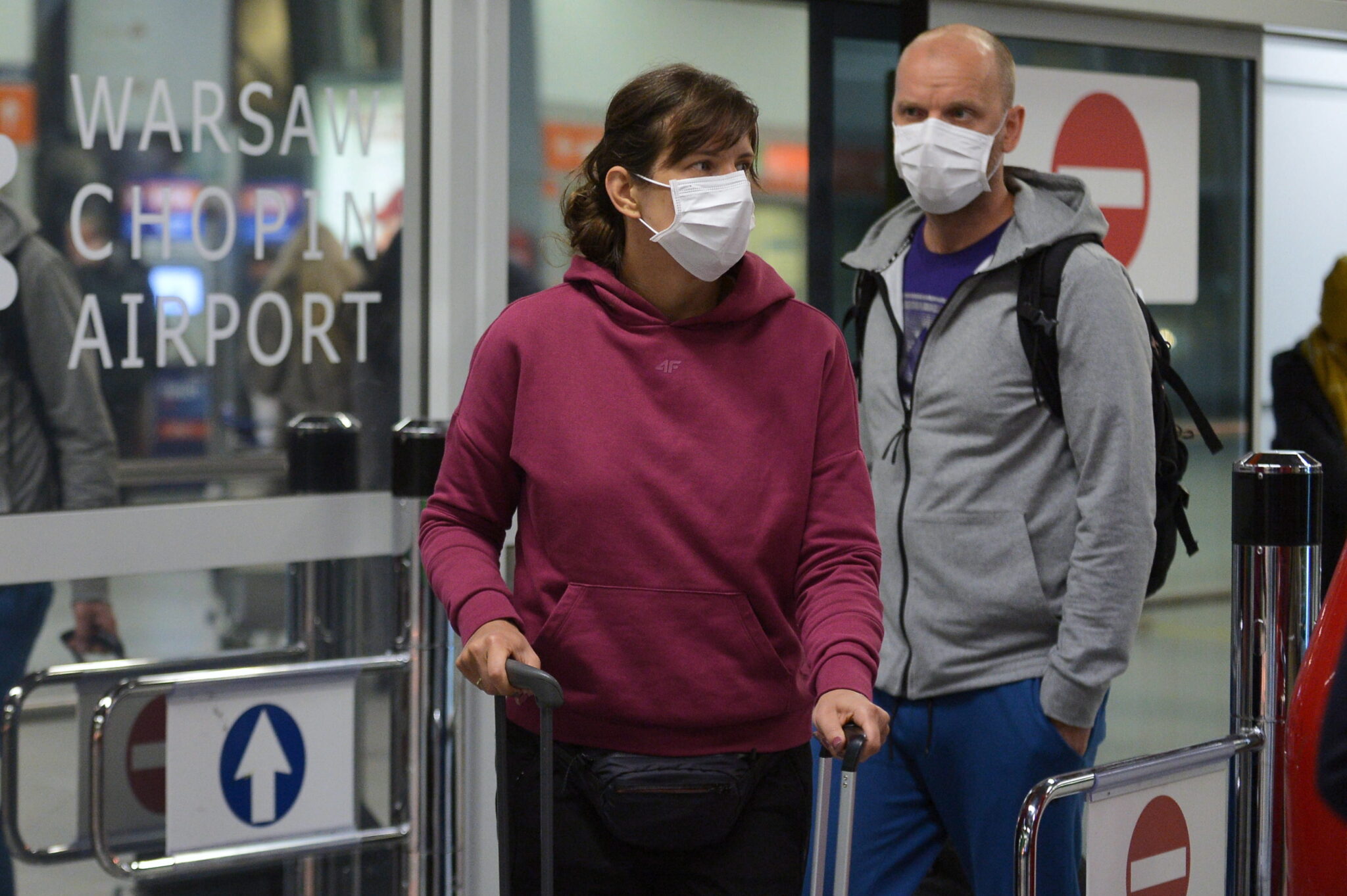 Να ταξιδεύει ή όχι κανείς εν μέσω της εξάπλωσης του κορωνοϊού;(ΒΙΝΤΕΟ)