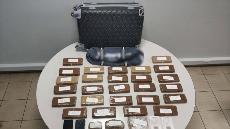 "Πιάστηκε" κύκλωμα που μετέφερε ηρωίνη με βαγόνια του ΟΣΕ στη Θεσσαλονίκη