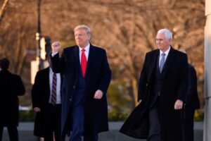 "Σάρωσε" στην εσωκομματική διαδικασία των Ρεπουμπλικάνων ο Τραμπ