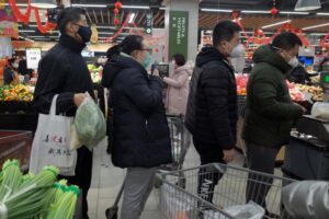 Η κεντρική τράπεζα της Κίνας διοχετεύει αύριο στην οικονομία $173 δις