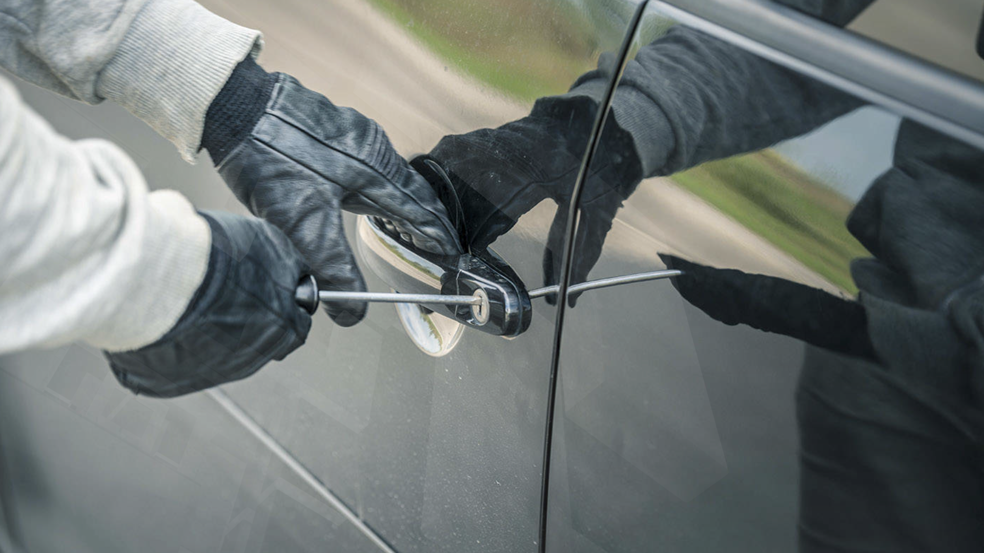 Έκλεψε το αυτοκίνητο ηλικιωμένης και το πάρκαρε σε γειτονικό σπίτι